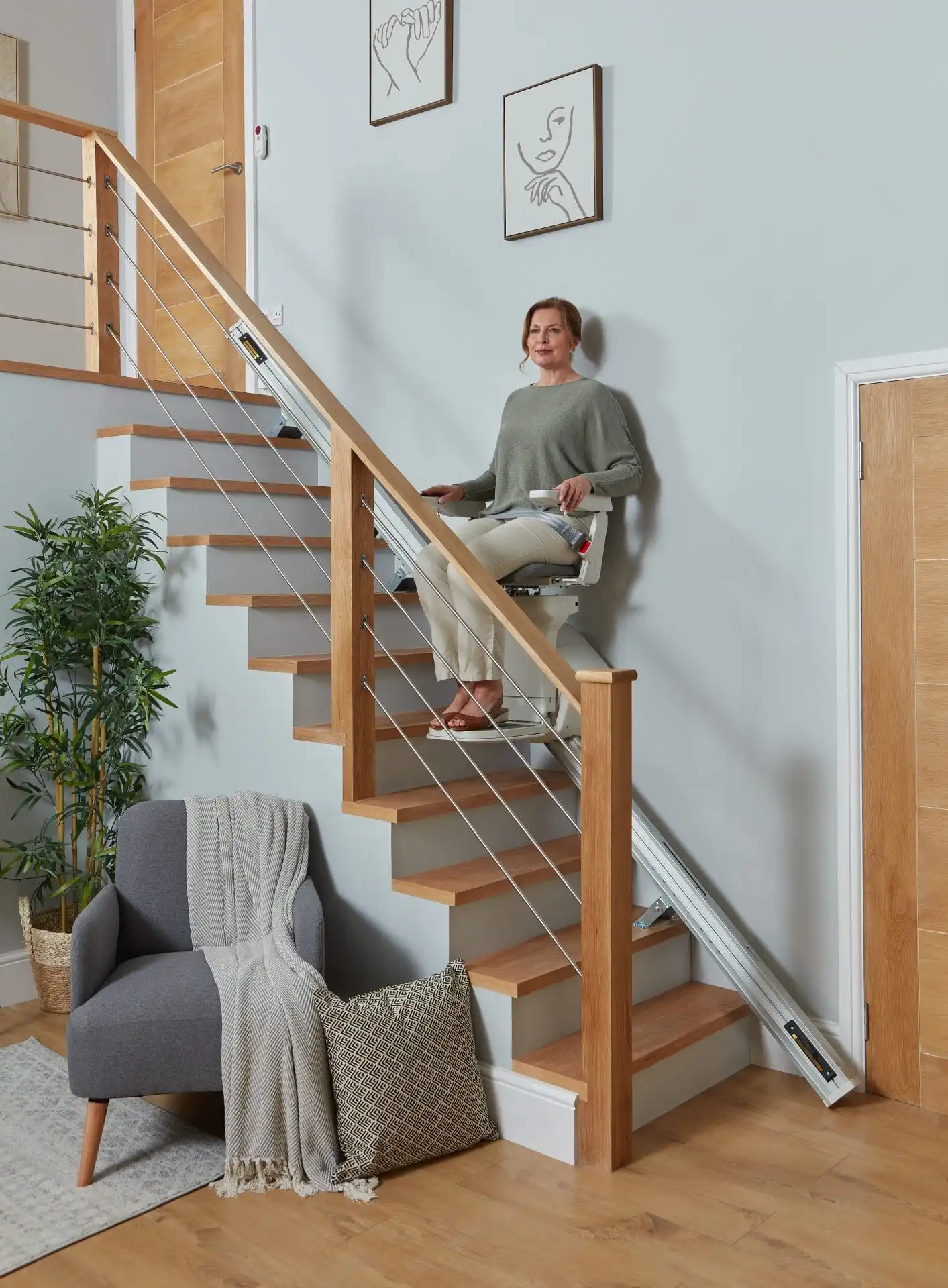 Monte-escalier PMR : Installation sur-mesure et rapide pour améliorer votre mobilité