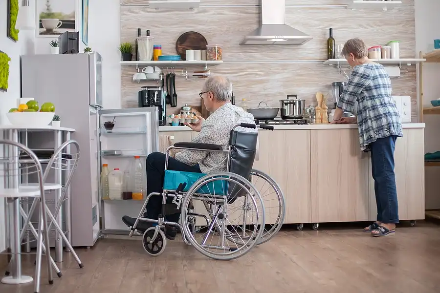 Cuisine adaptée PMR et Senior : Aménagement sur-mesure et aides