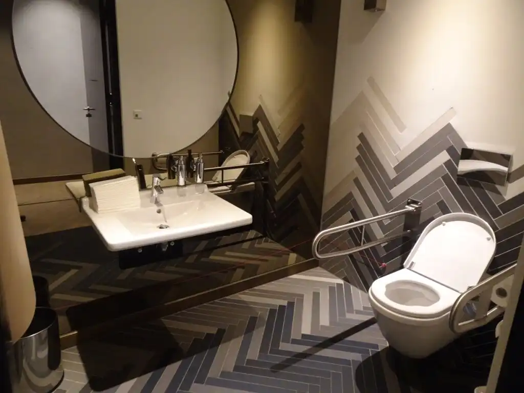 Mama+Makan+Toilet