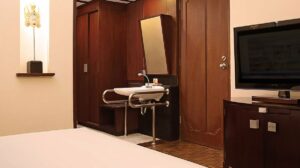 Aménagement chambre PMR : Solutions sur-mesure et sécurité