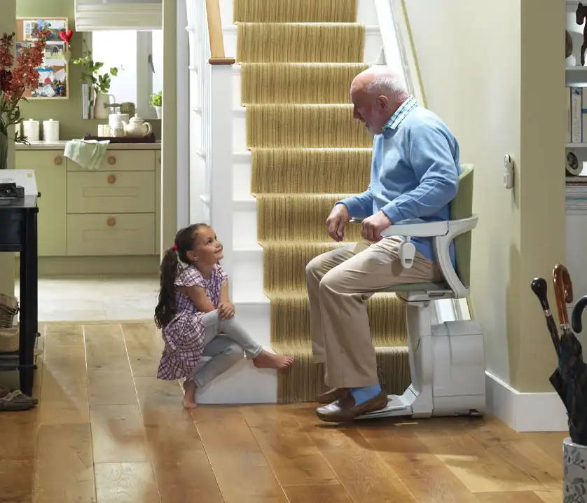 Monte-escalier PMR : Installation sur-mesure et rapide pour améliorer votre mobilité